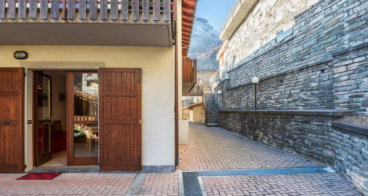Lanterna Apartment 1 Chiesa in Valmalenco Italy